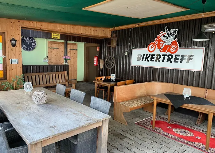 Hotel Gasthaus Uedersdorf 3*